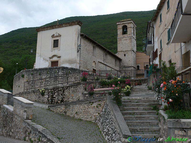 04-P1180153+.jpg - 04-P1180153+.jpg - La chiesa di S. Nicola.