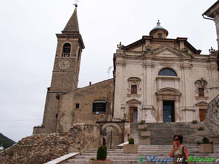 13-P6181542+.jpg - 13-P6181542+.jpg - La chiesa della SS. Trinità.