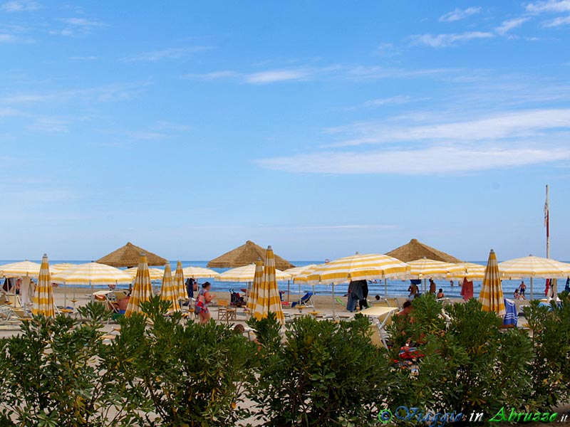 23-P8086848+.jpg - 23-P8086848+.jpg - La spiaggia di Giulianova Lido.