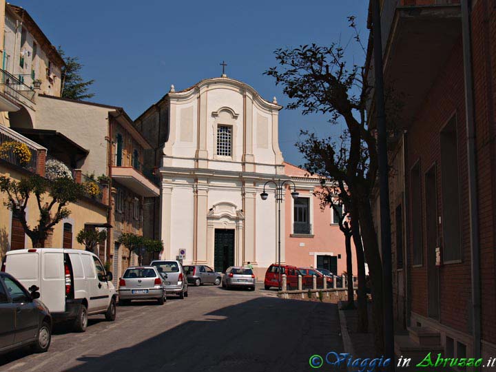 10-P5066424+.jpg - 10-P5066424+.jpg - La chiesa della SS. Annunziata (XVIII sec.).